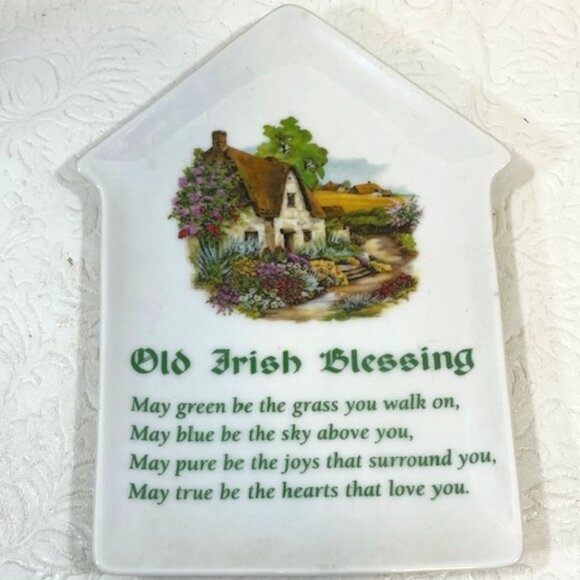 VTG Old Irish Blessing Ceramic Wall Hanging Cottage Scene Plaque Art 4.4"x6.5" - Picture 2 of 11